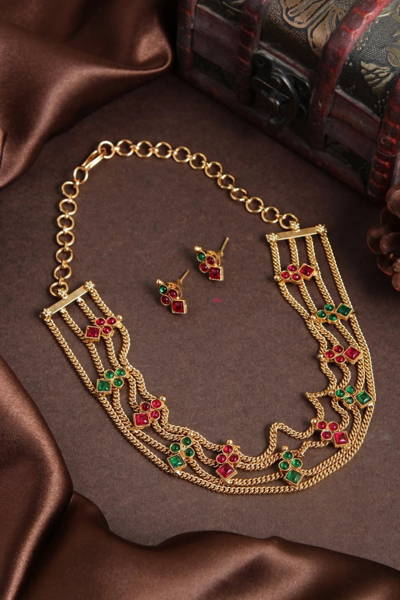 Akshaya - Three Layered Choker