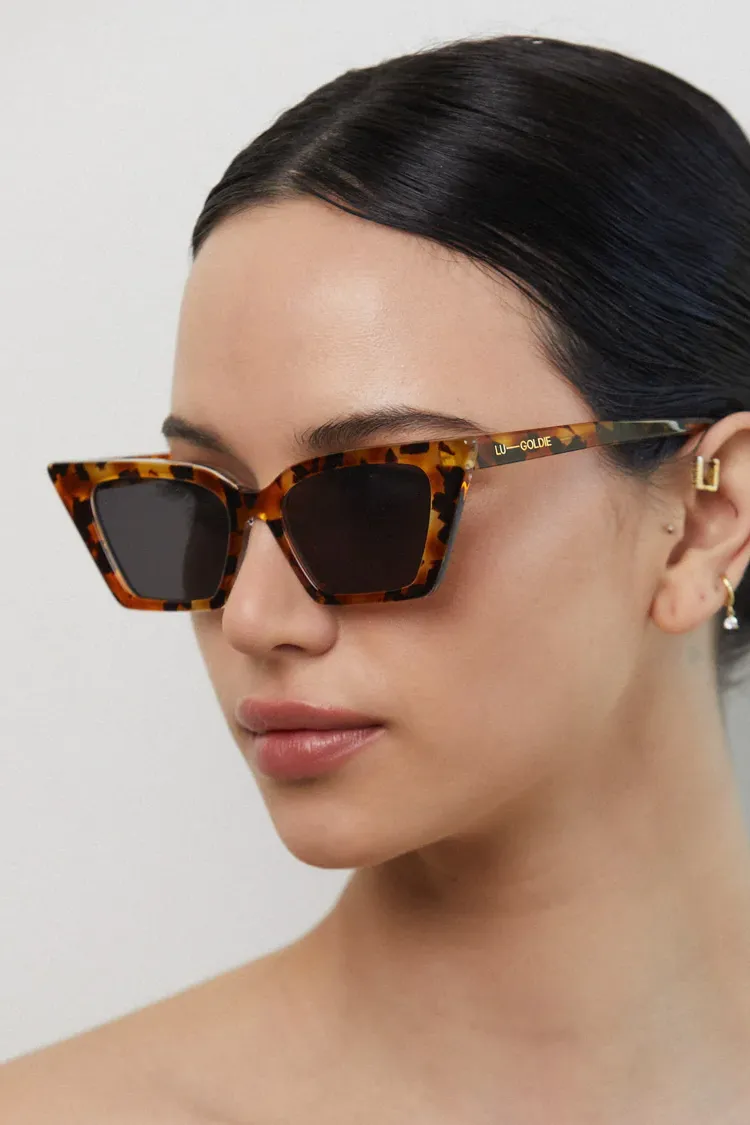 Claudia Sunglasses - Tortoise