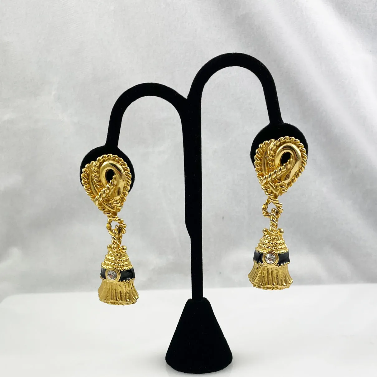 Ivana Elegant Gold Tassel Clip On Earrings