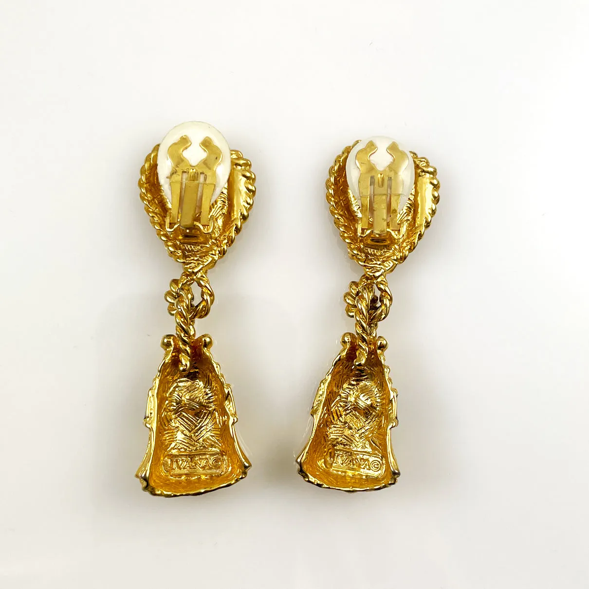 Ivana Elegant Gold Tassel Clip On Earrings