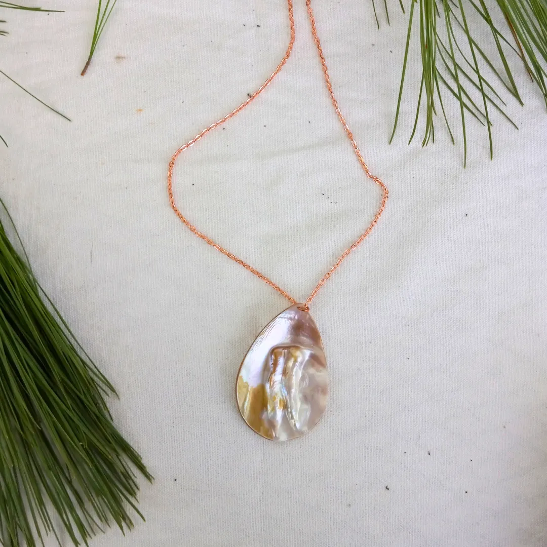 Spiro Pearl -Teardrop Pendant Necklace