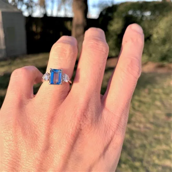 Vintage Aquamarine & Diamond Ring